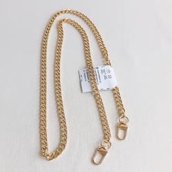 Řetízky a zapínání